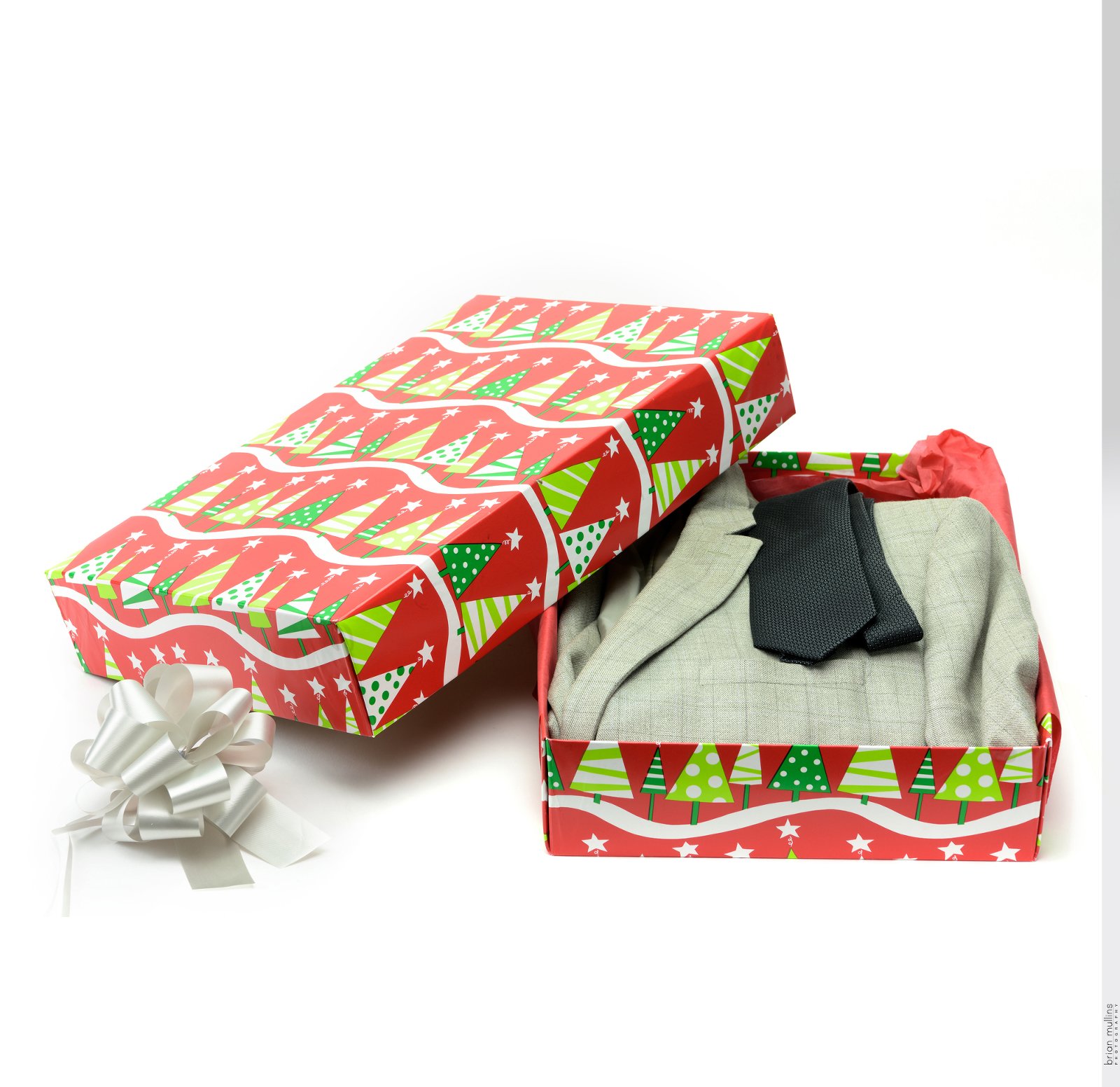 ready wrap gift box.0110%28pp w1600 h1553%29 - How product photography helps your product come alive